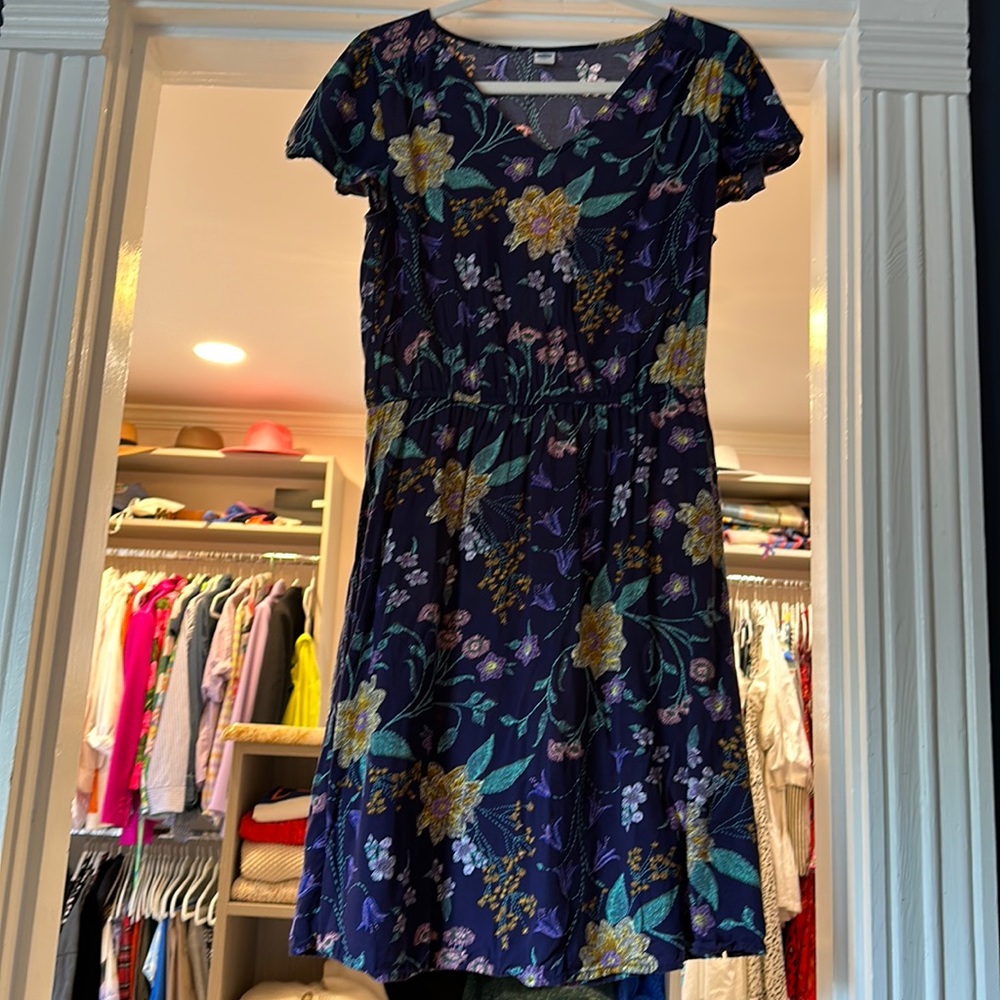 Old Navy floral dress